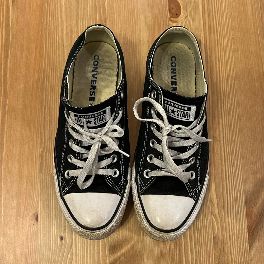Converse - Picture 1 of 5